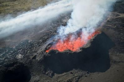 Volcanic eruption in Iceland. (Anton Brink/EFE)